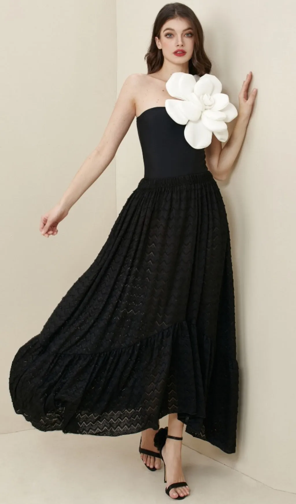 EXAGGERATED 3D FLOWER ONE PIECE SWIMSUIT IN BLACK Gloria Lanvin