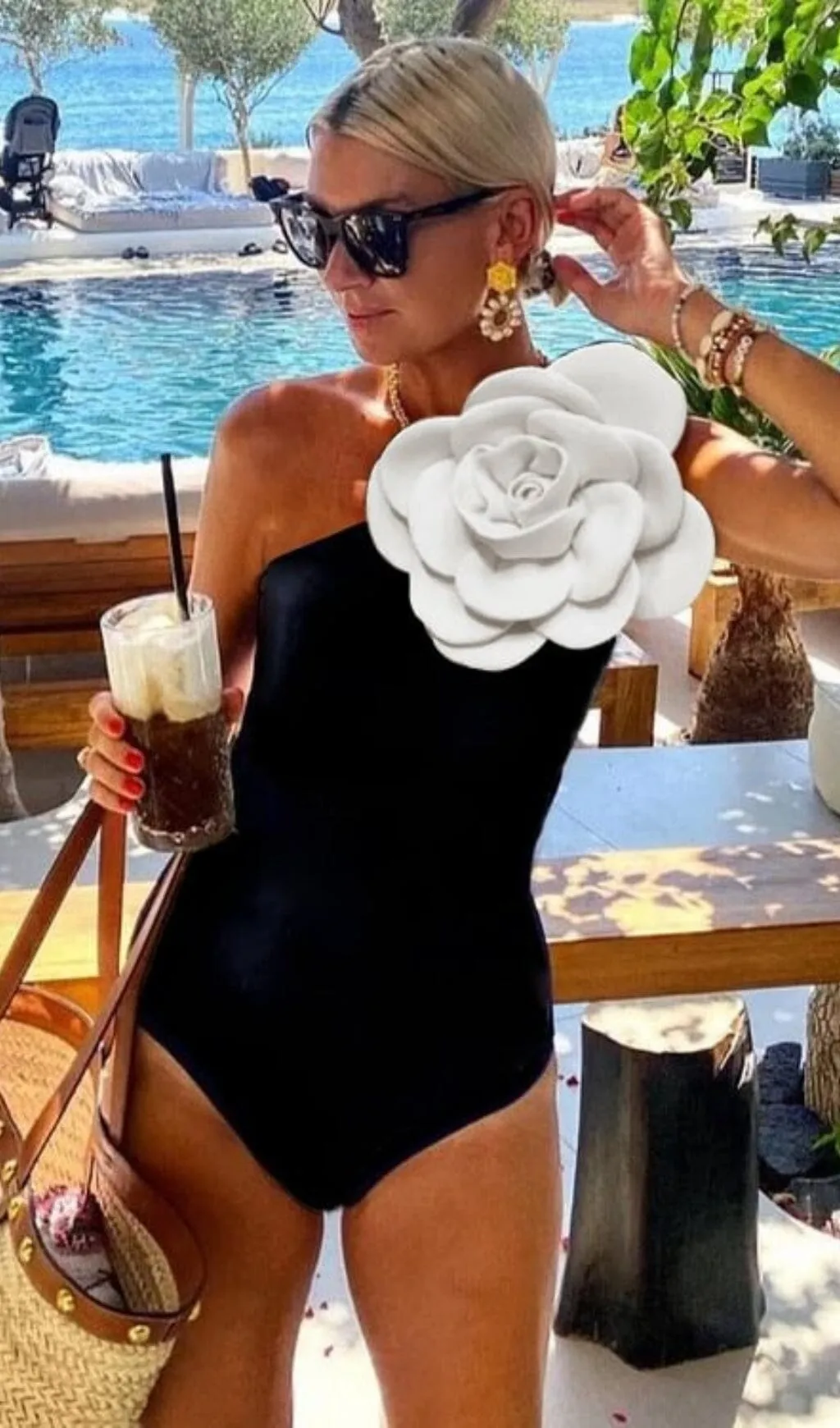 EXAGGERATED 3D FLOWER ONE PIECE SWIMSUIT IN BLACK Gloria Lanvin