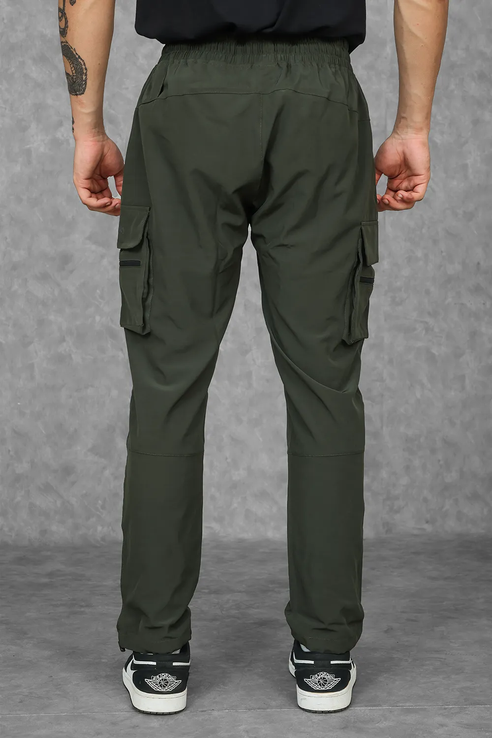 Muscle-Up Ribbed Tank - Black & Impact Woven Cargos - Olive