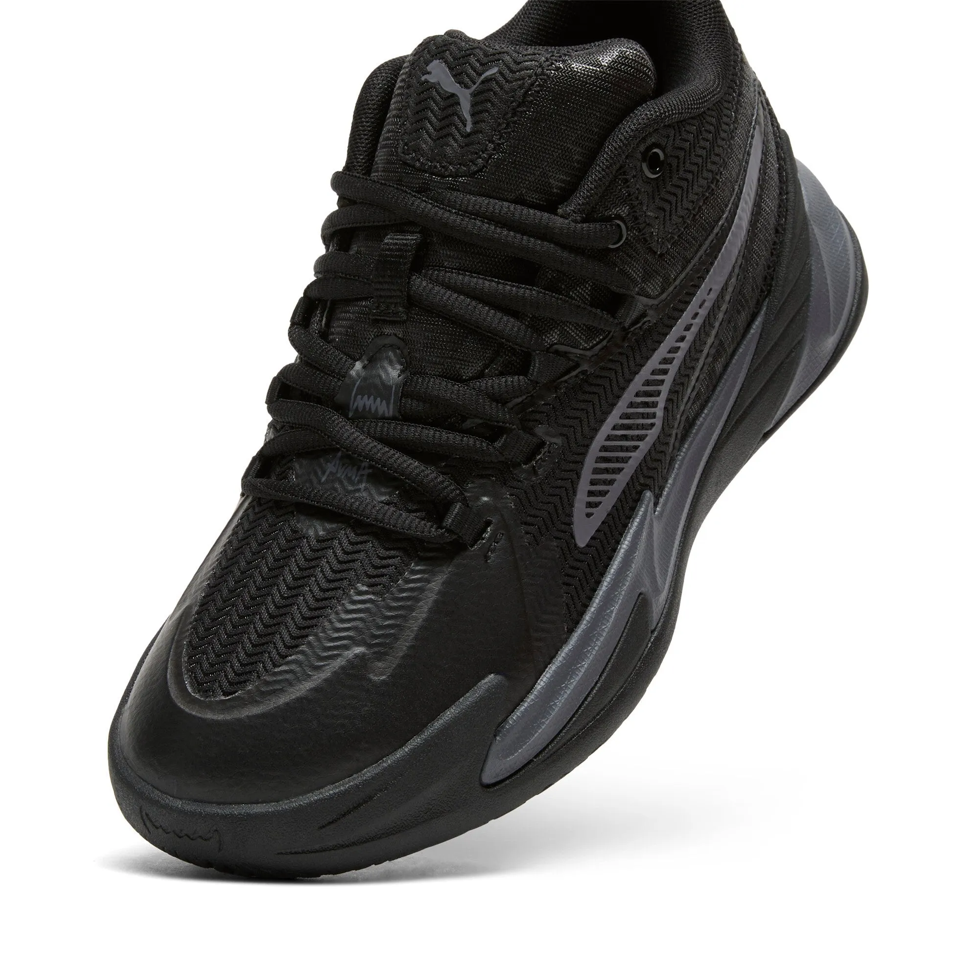 PUMA Big Kids' Dagger Basketball Shoes