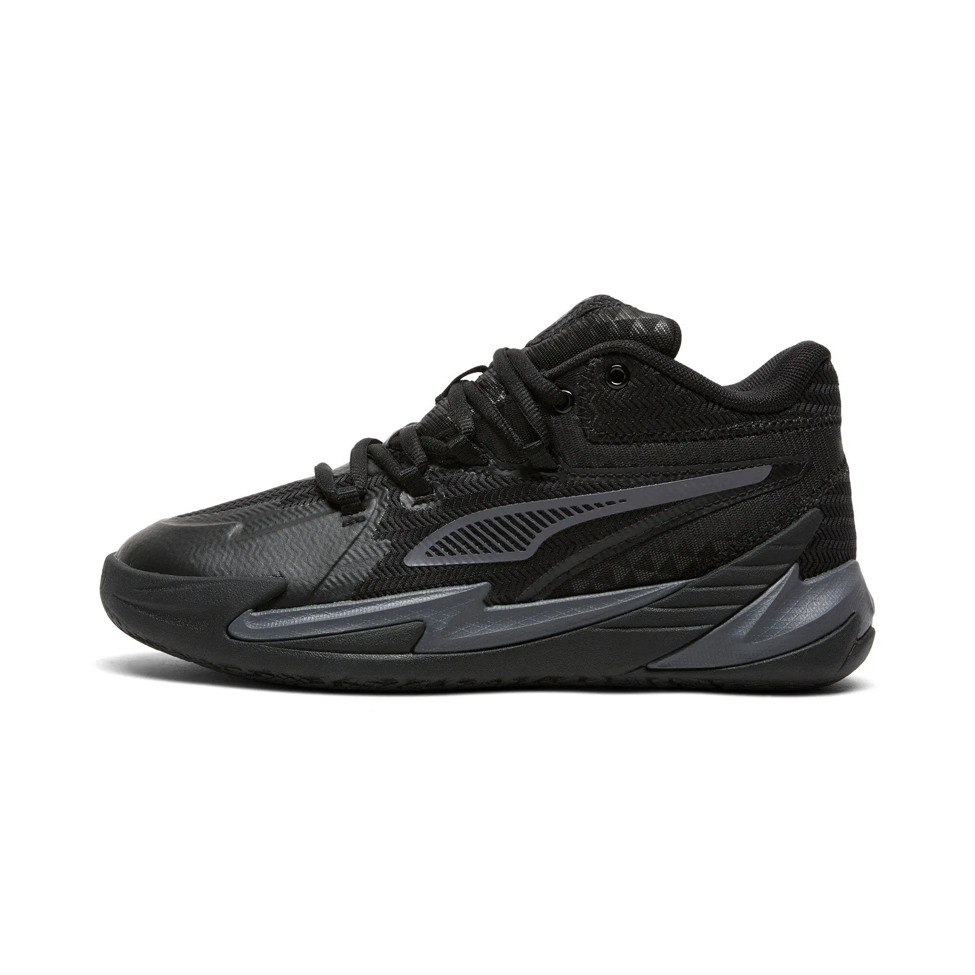PUMA Big Kids' Dagger Basketball Shoes