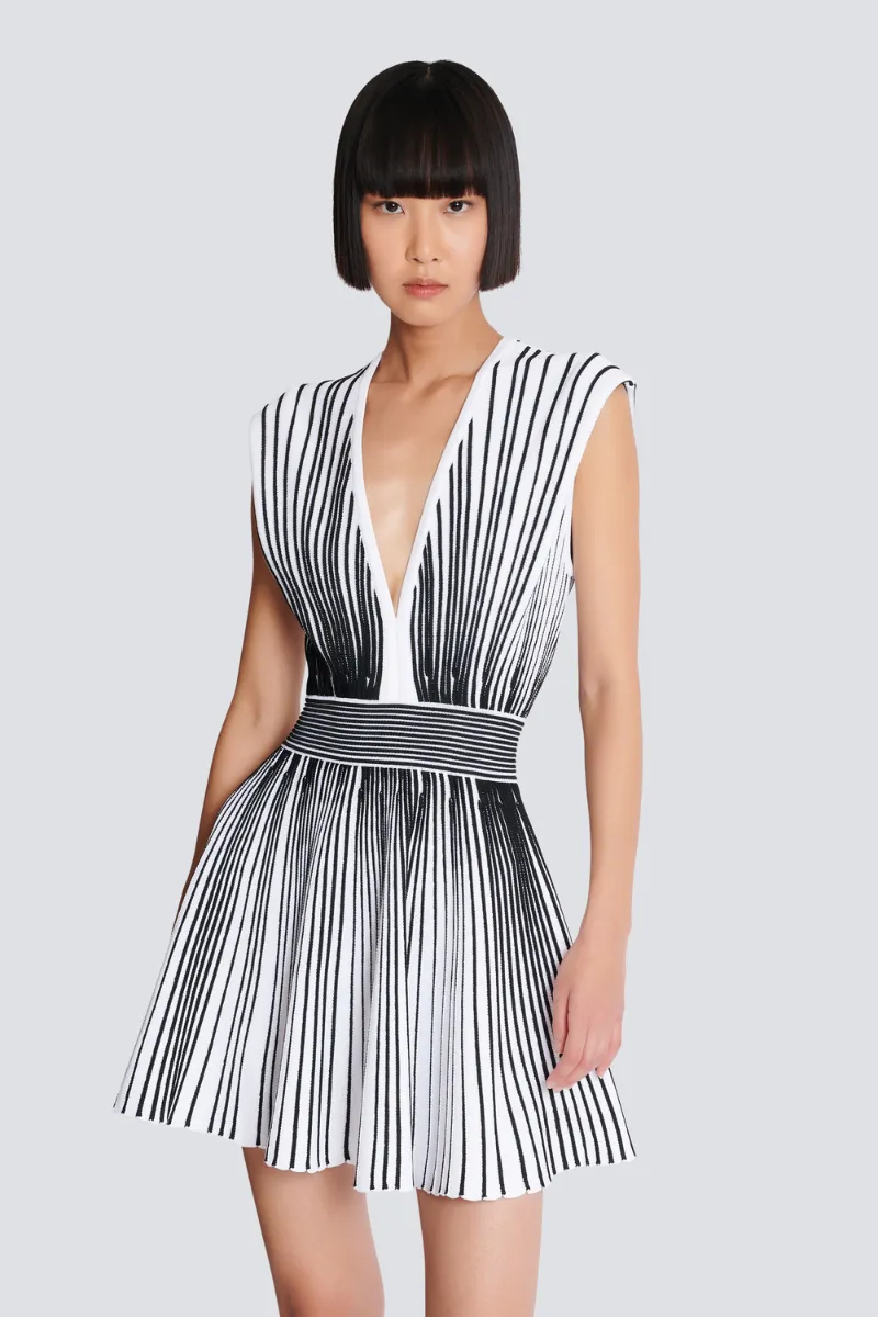 Two-Tone Flare Knit Dress